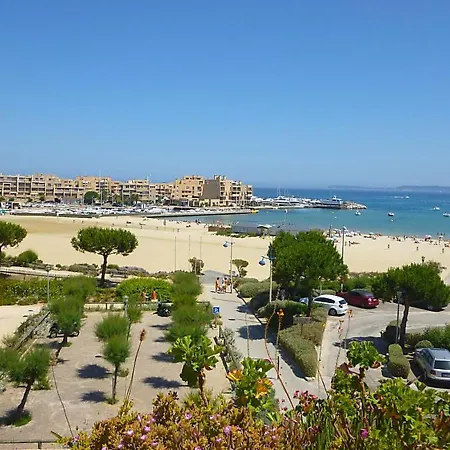Apartment A Avec Terrasse, Piscine Et Parking A Proximite De La - Fr-1-251-494 Bormes-les-Mimosas